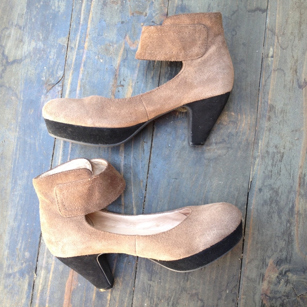 Tan faux suede heels
